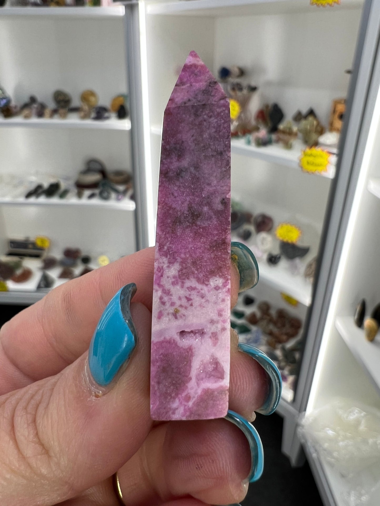 Cobalto Calcite Tower