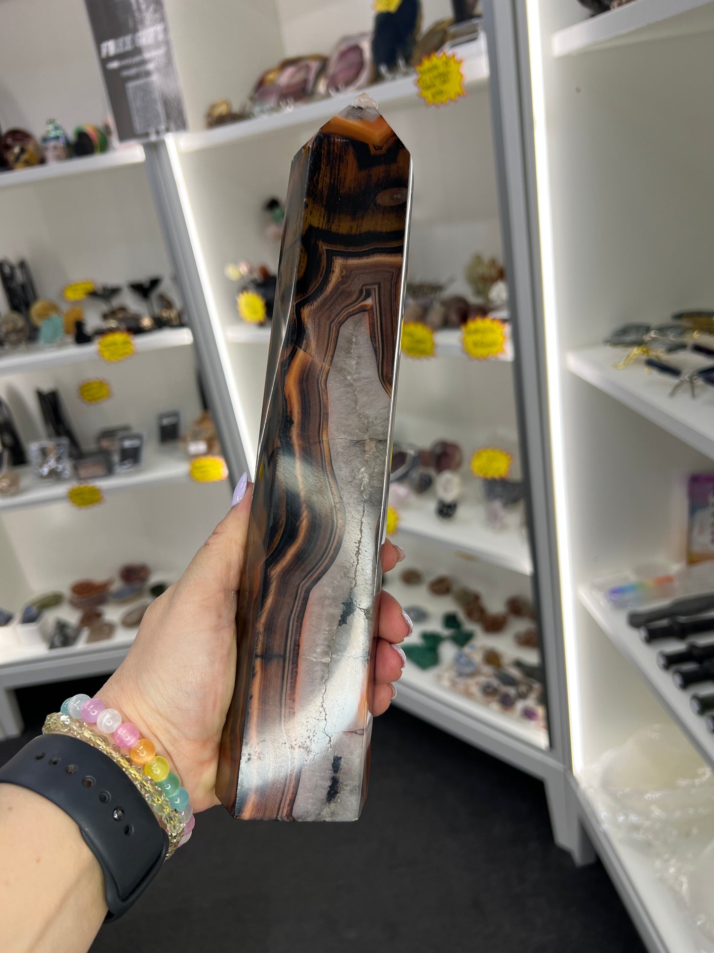 Huge Sardonyx Tower
