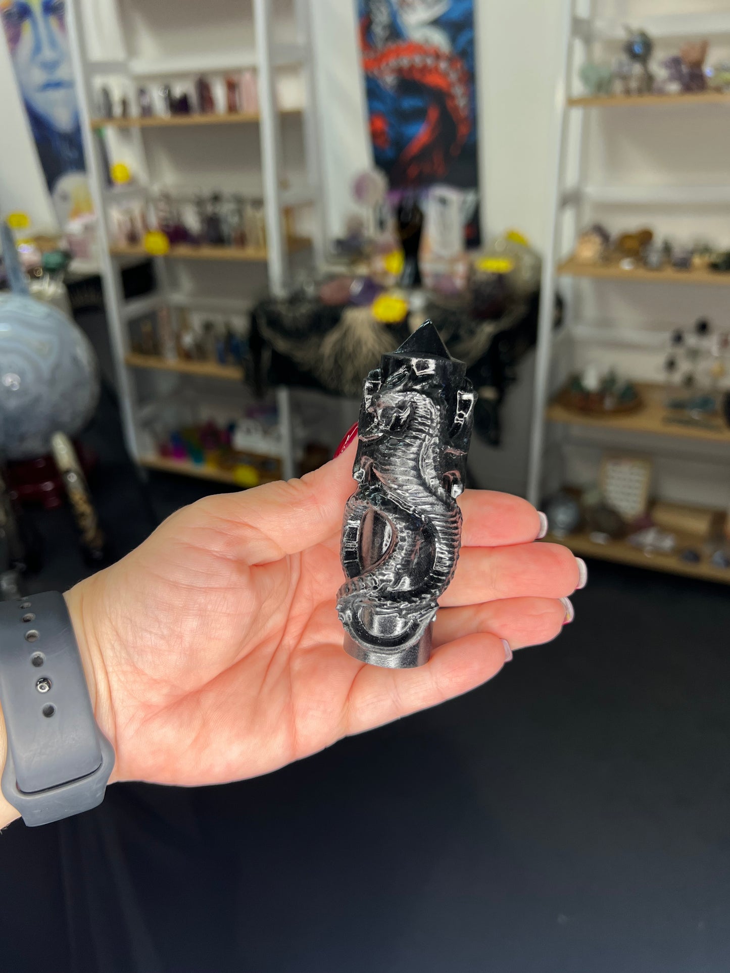 Black Obsidian Dragon on Point