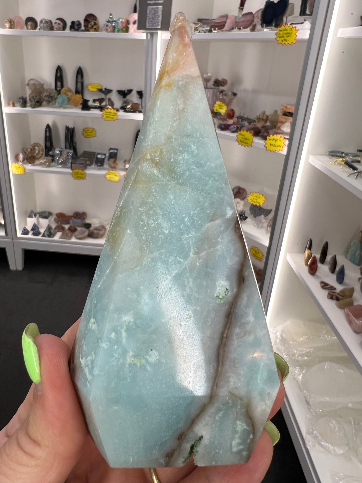 Caribbean Calcite Faceted Freeform
