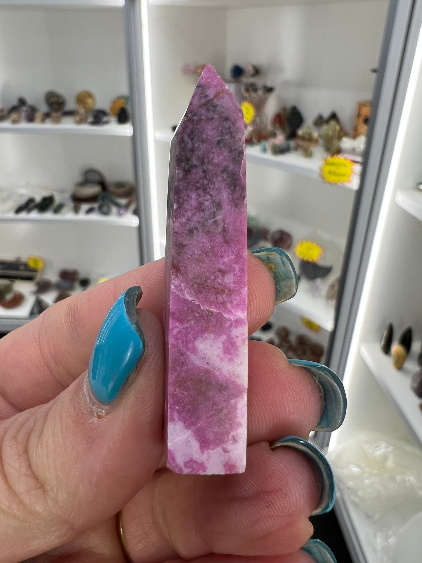 Cobalto Calcite Tower