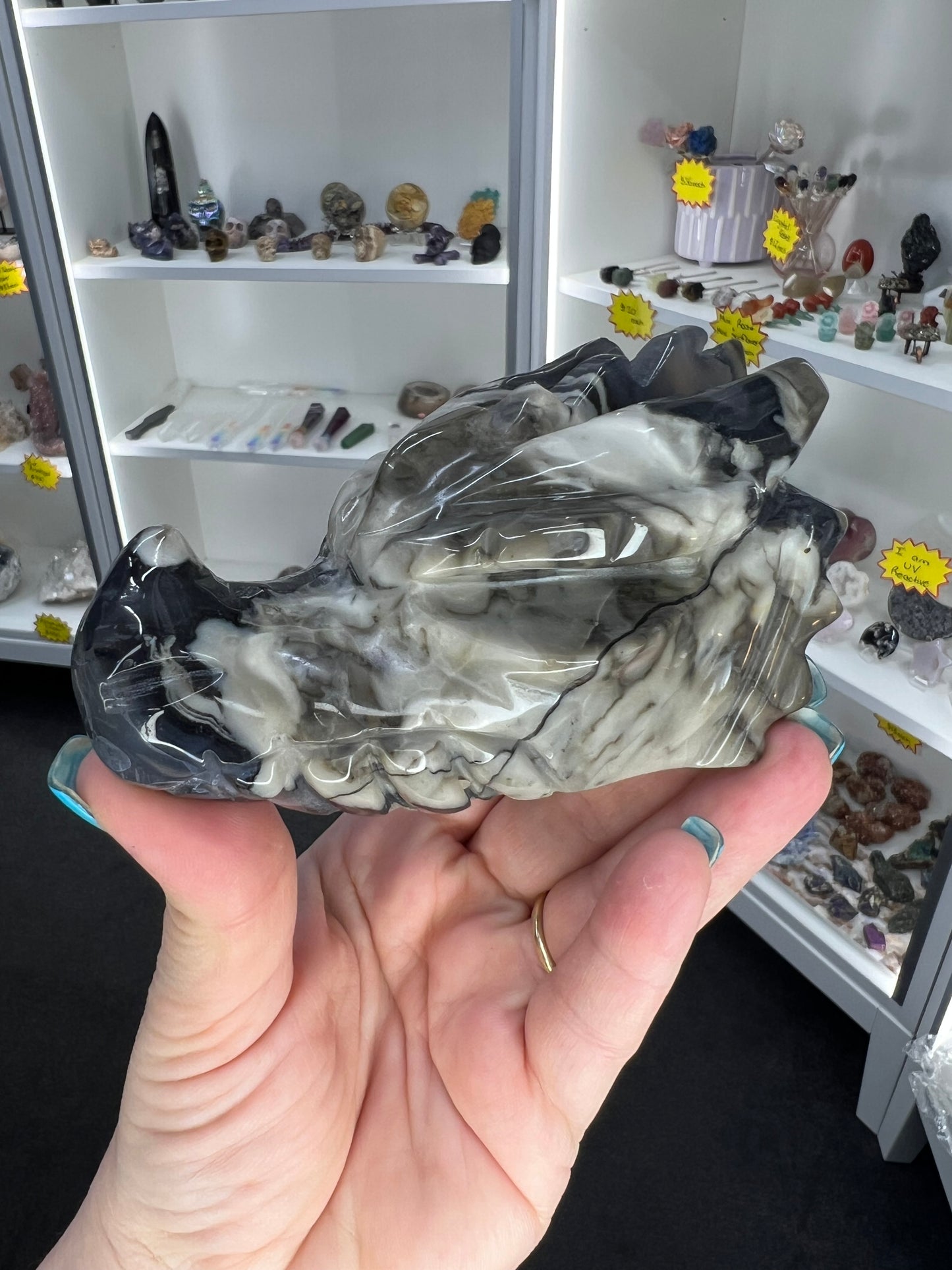 Volcano Agate Dragon Head (UV reactive)
