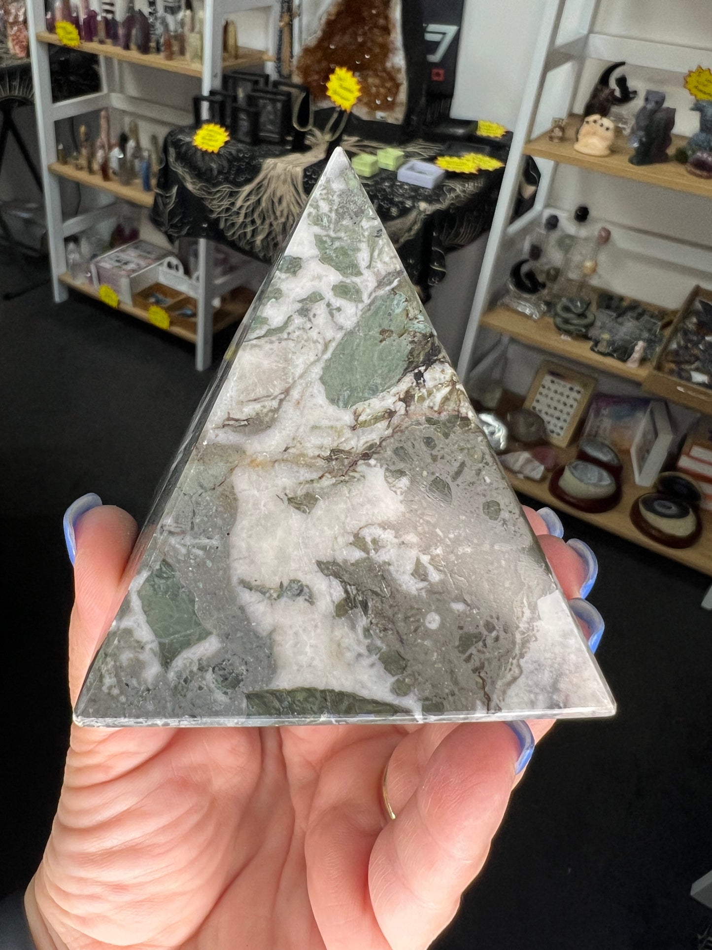 Black Onyx Pyramid