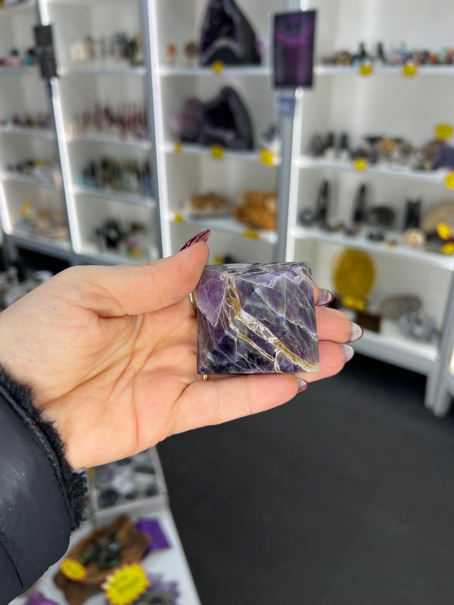 Chevron / Dream Amethyst Pyramid