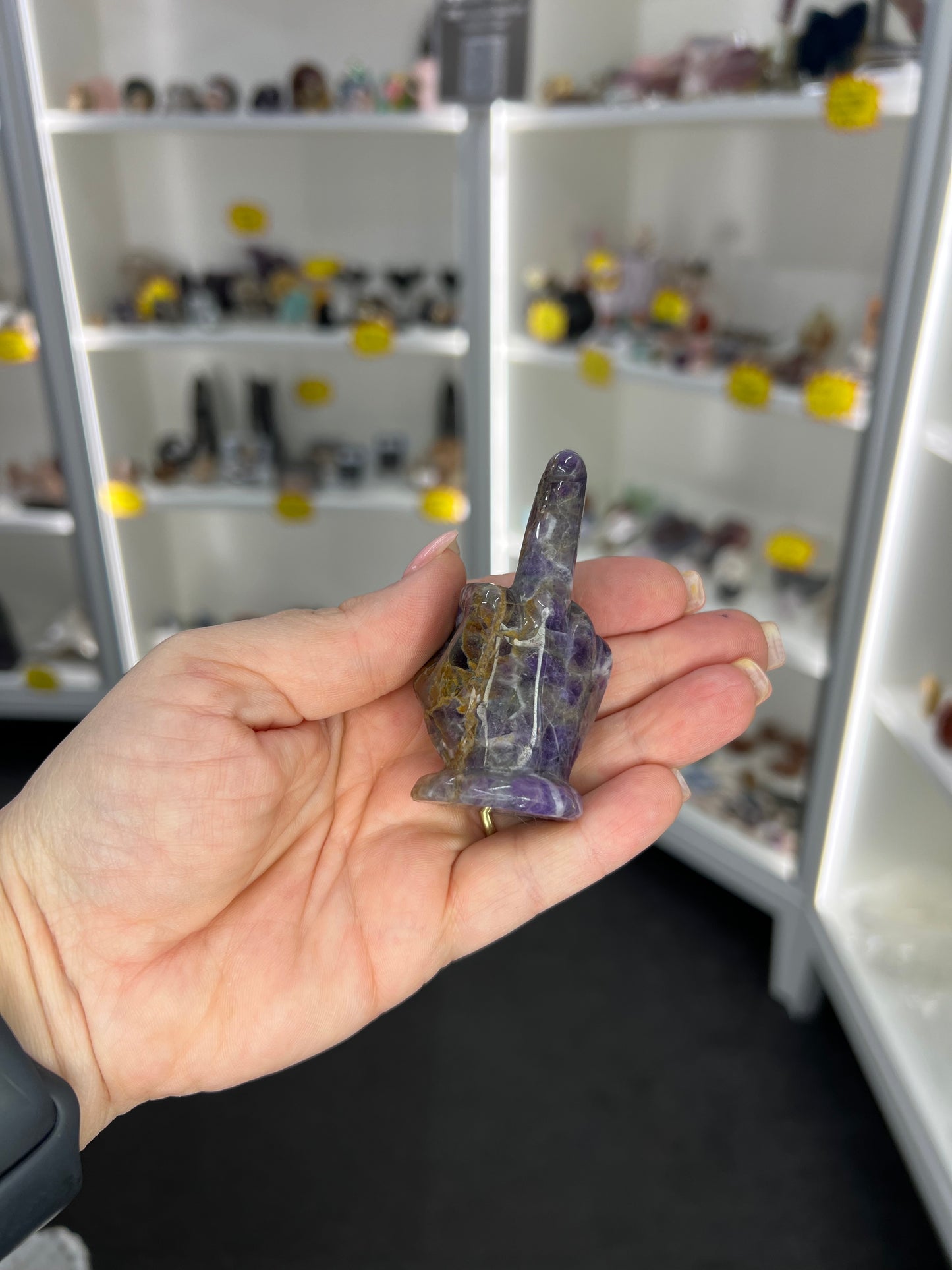 Chevron / Dream Amethyst Middle Finger
