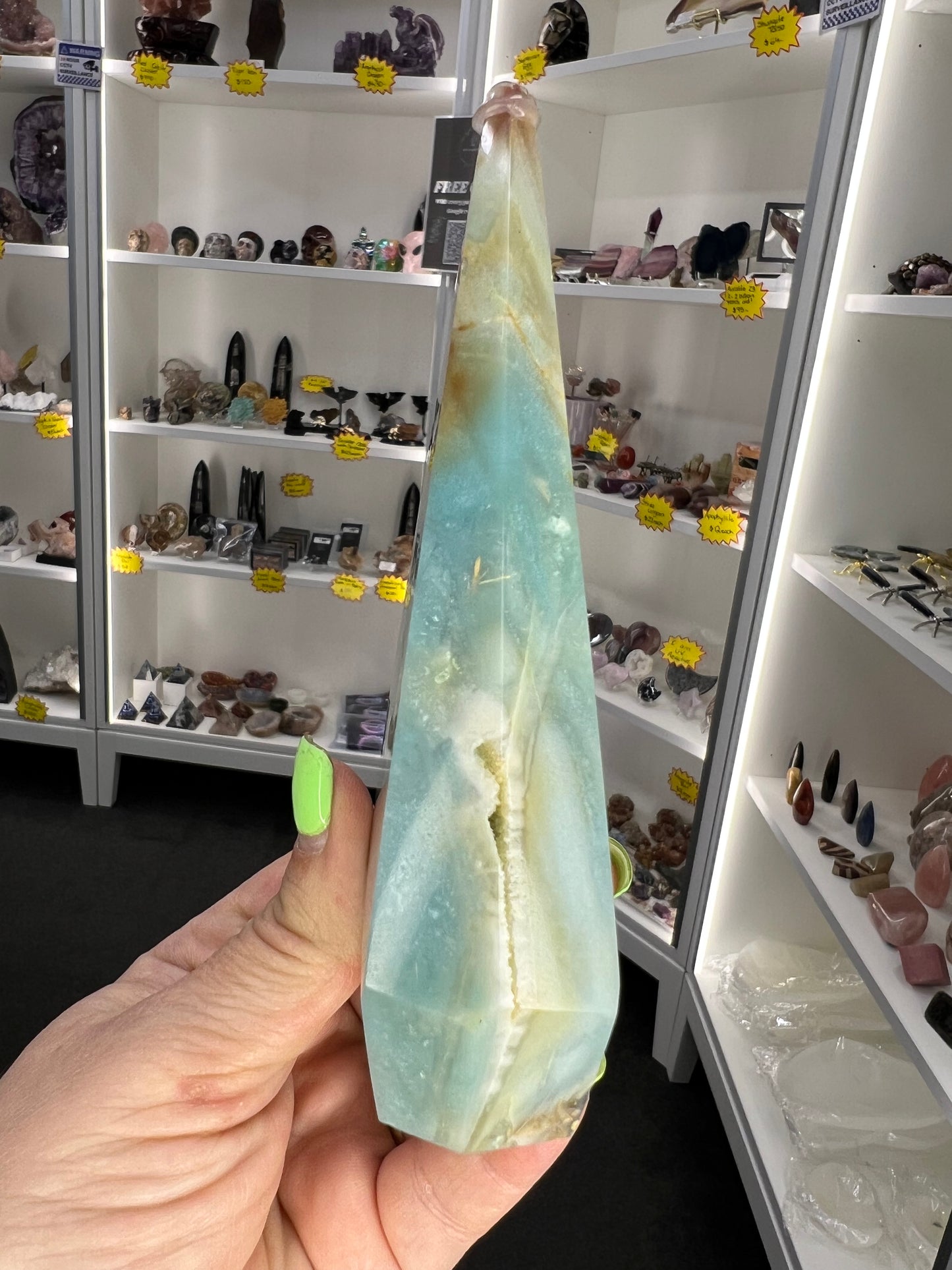 Caribbean Calcite Faceted Freeform