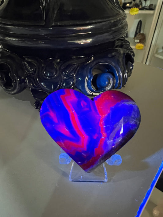 Black Fluorite Heart (UV Reactive)