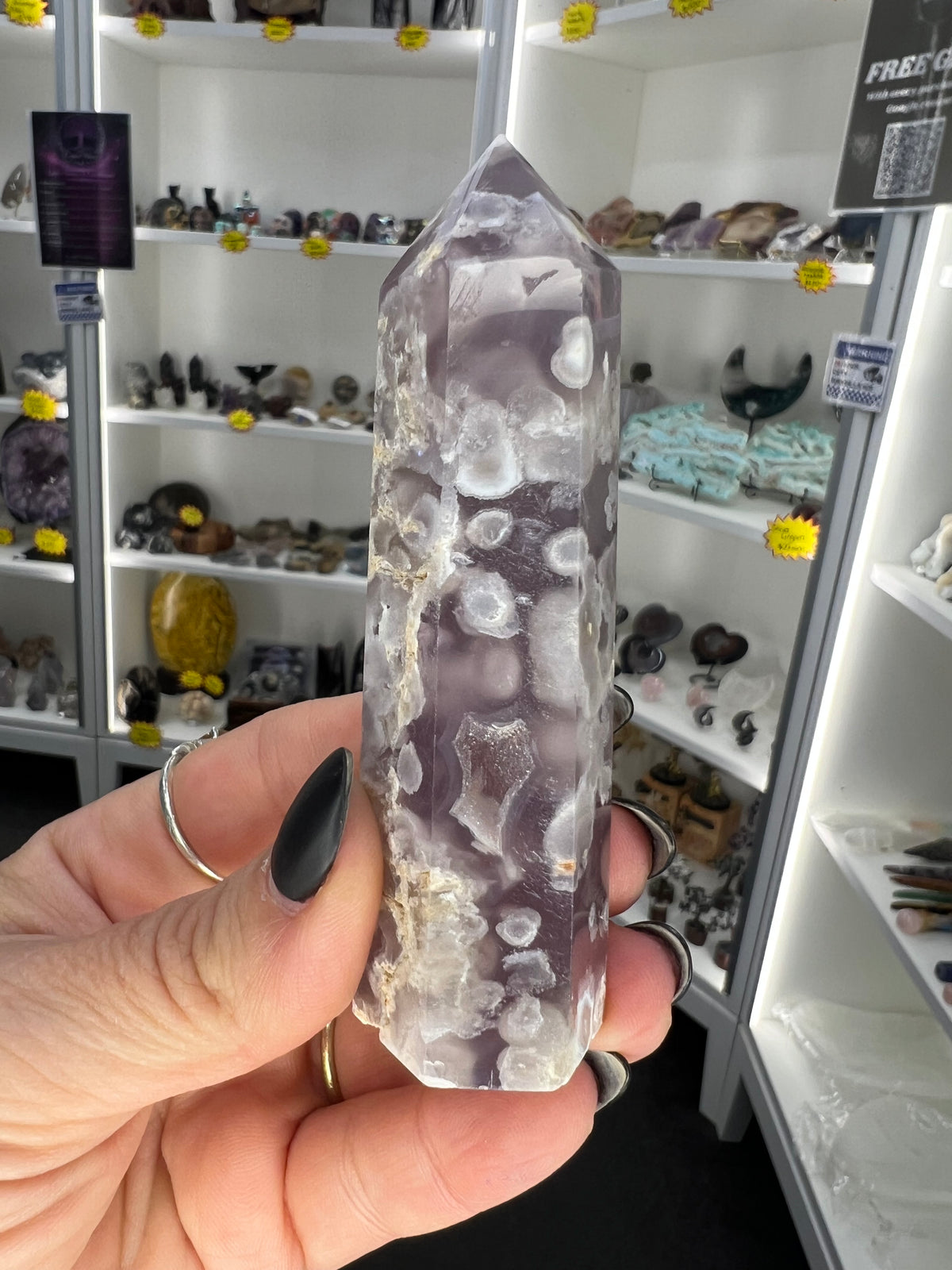 Black Flower Agate Tower