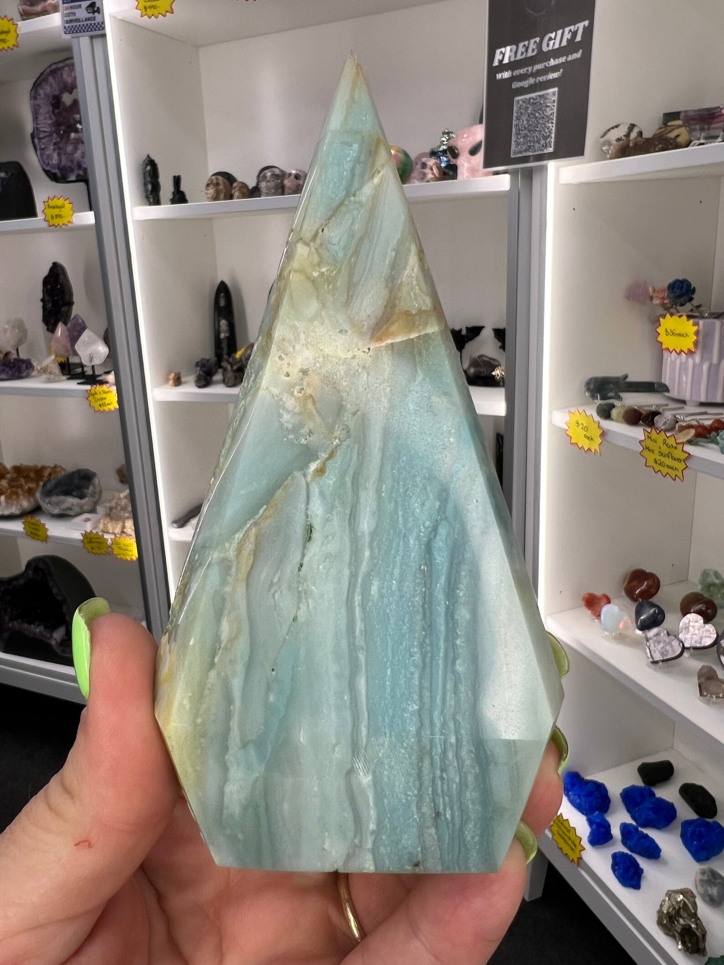 Caribbean Calcite Faceted Freeform