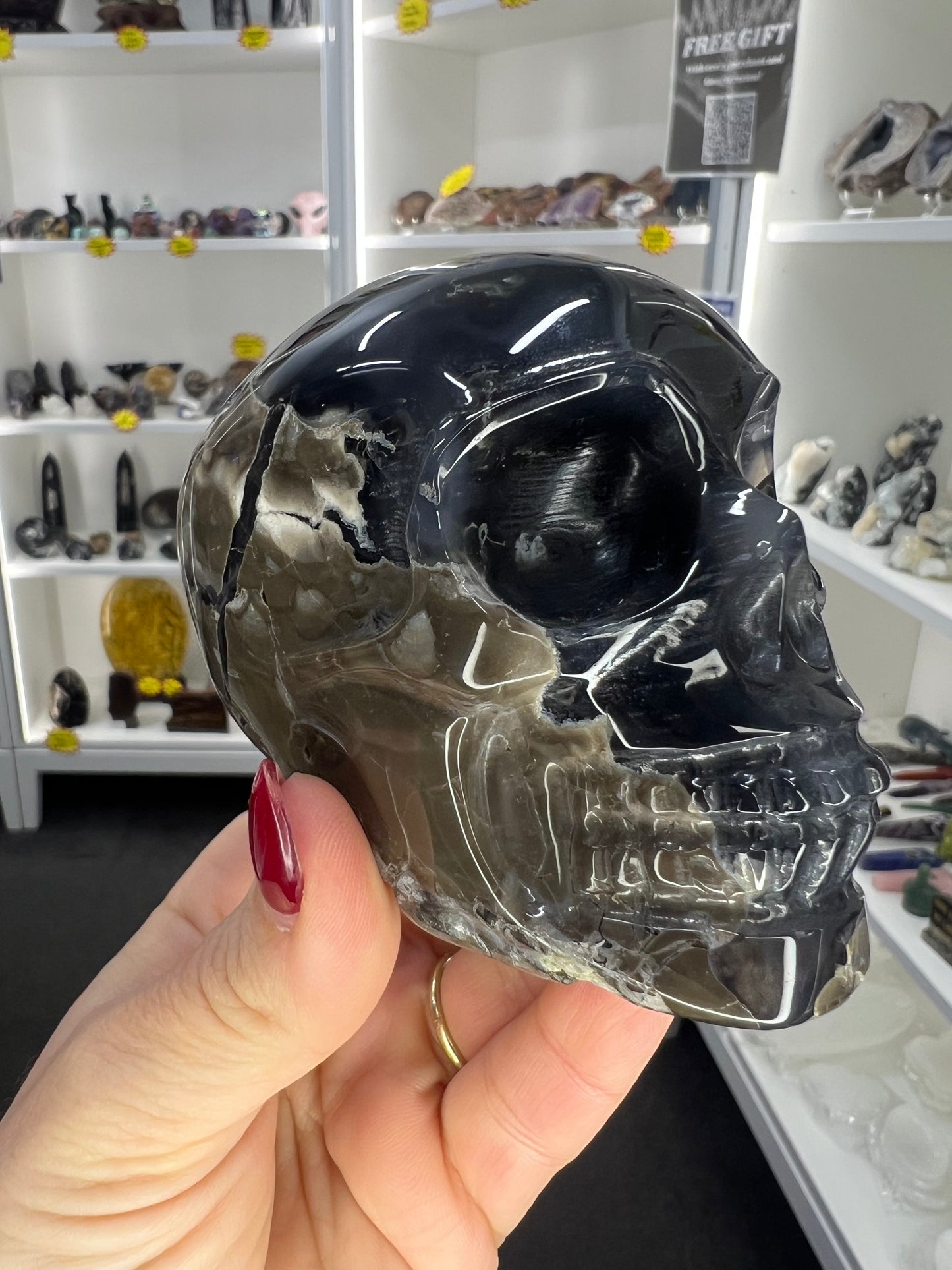 Volcano Agate Skull (UV Reactive)