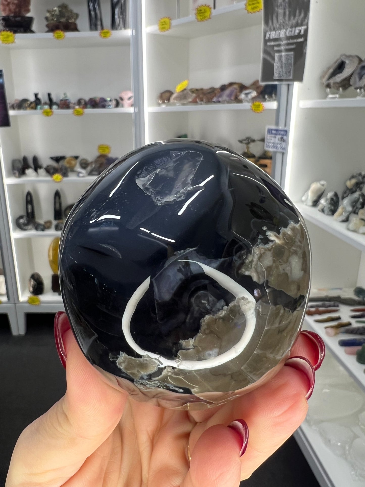 Volcano Agate Skull (UV Reactive)