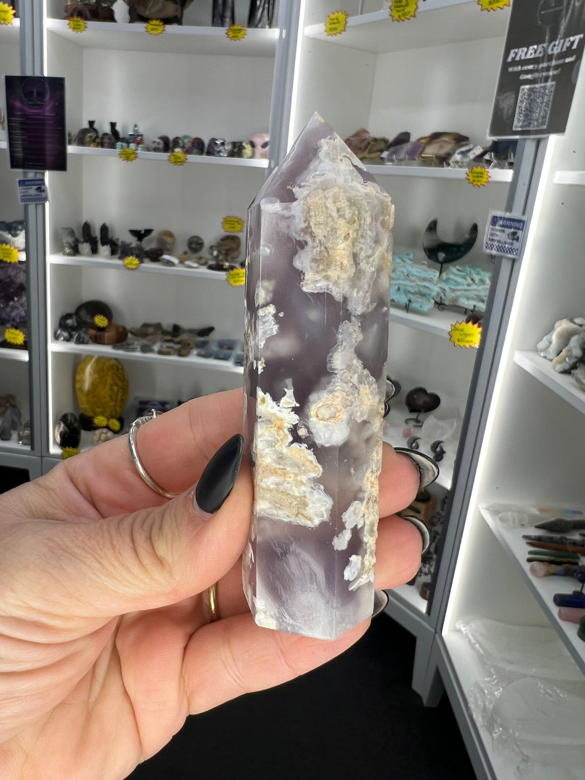 Black Flower Agate Tower
