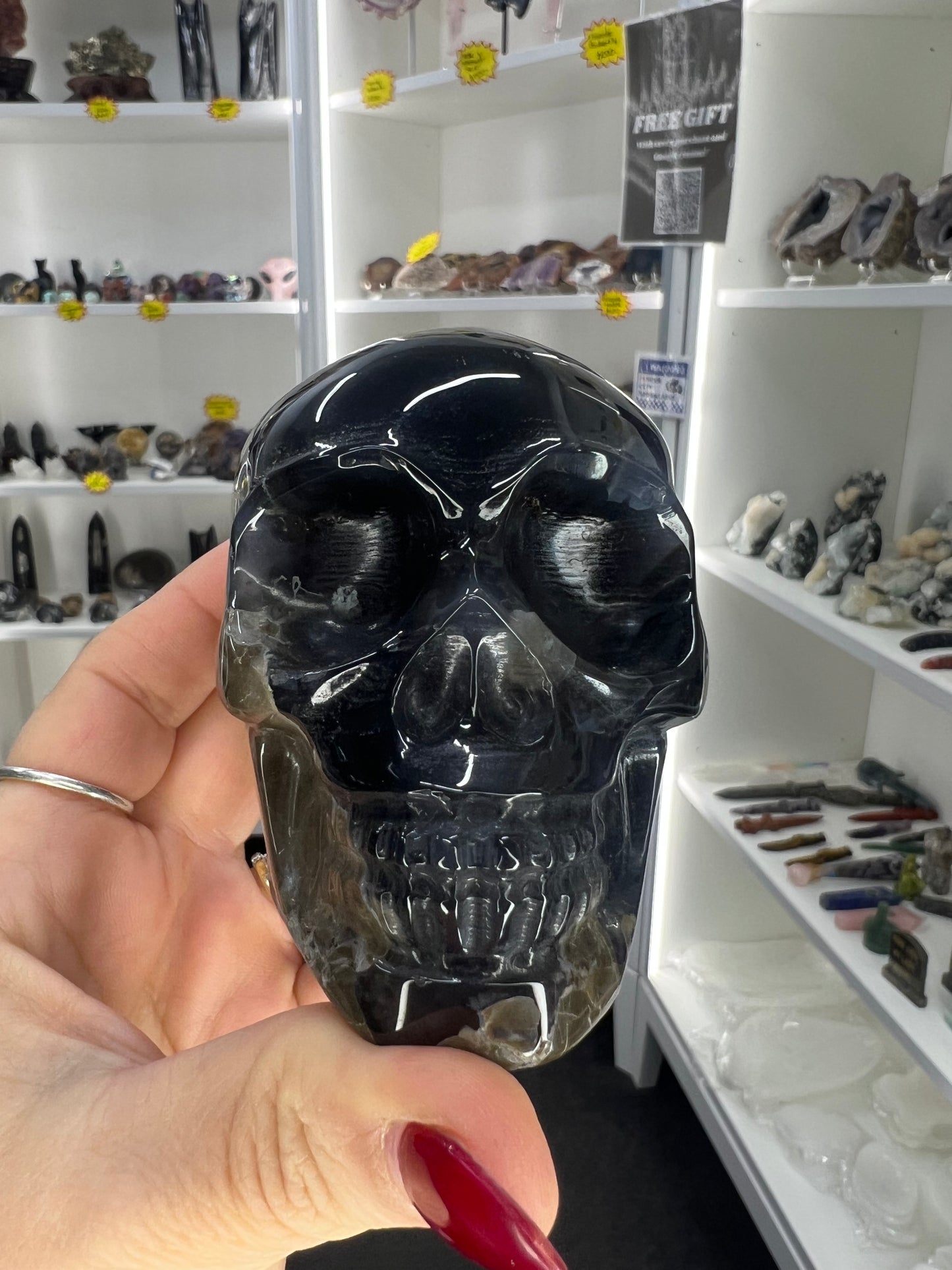Volcano Agate Skull (UV Reactive)