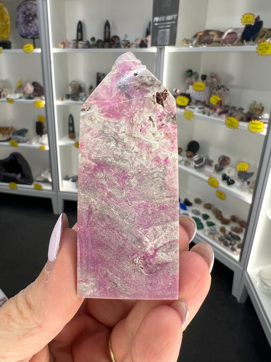 Cobalto Calcite Tower