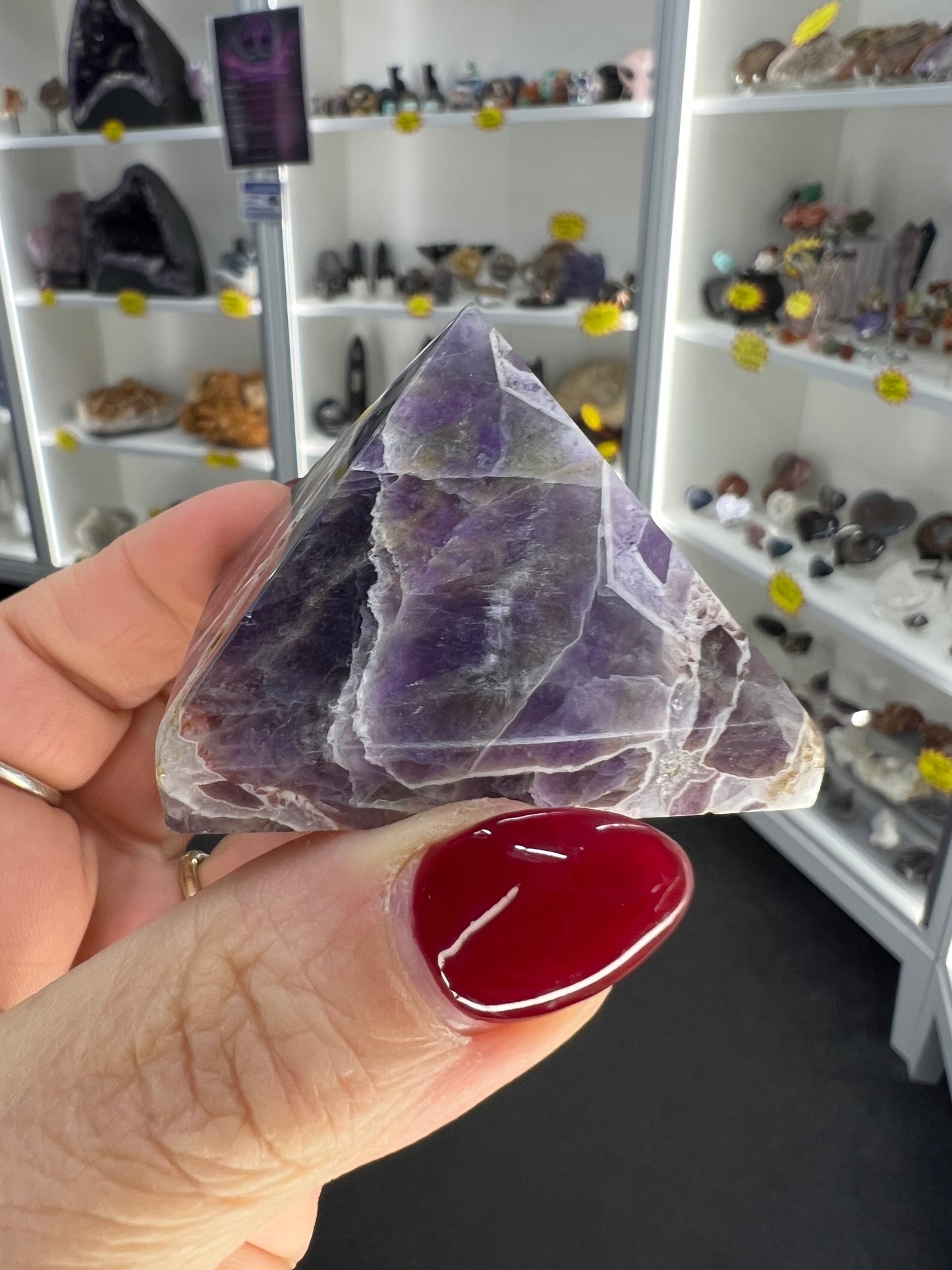 Chevron / Dream Amethyst Pyramid