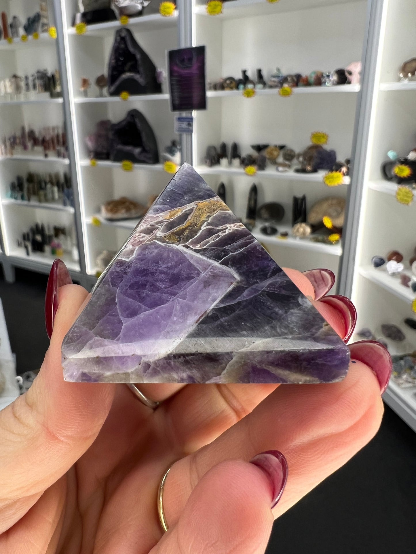 Chevron / Dream Amethyst Pyramid