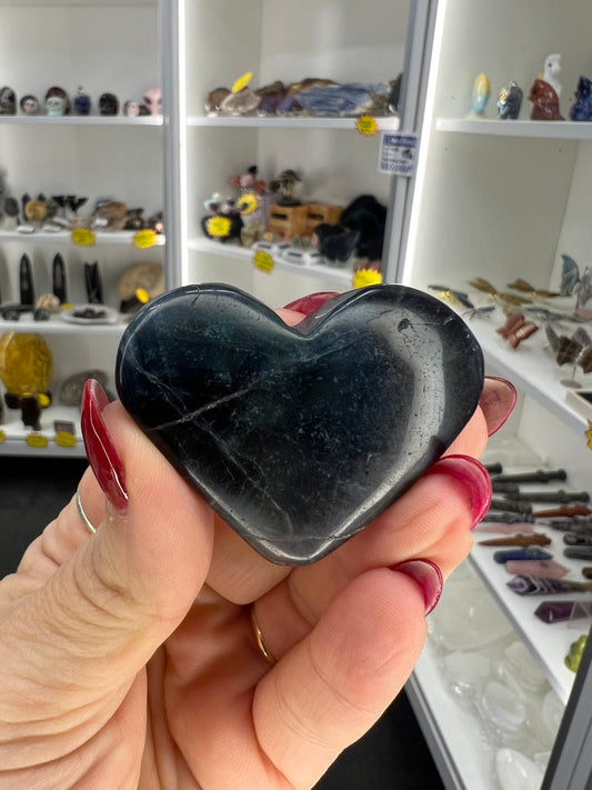 Black Fluorite Heart (UV Reactive)