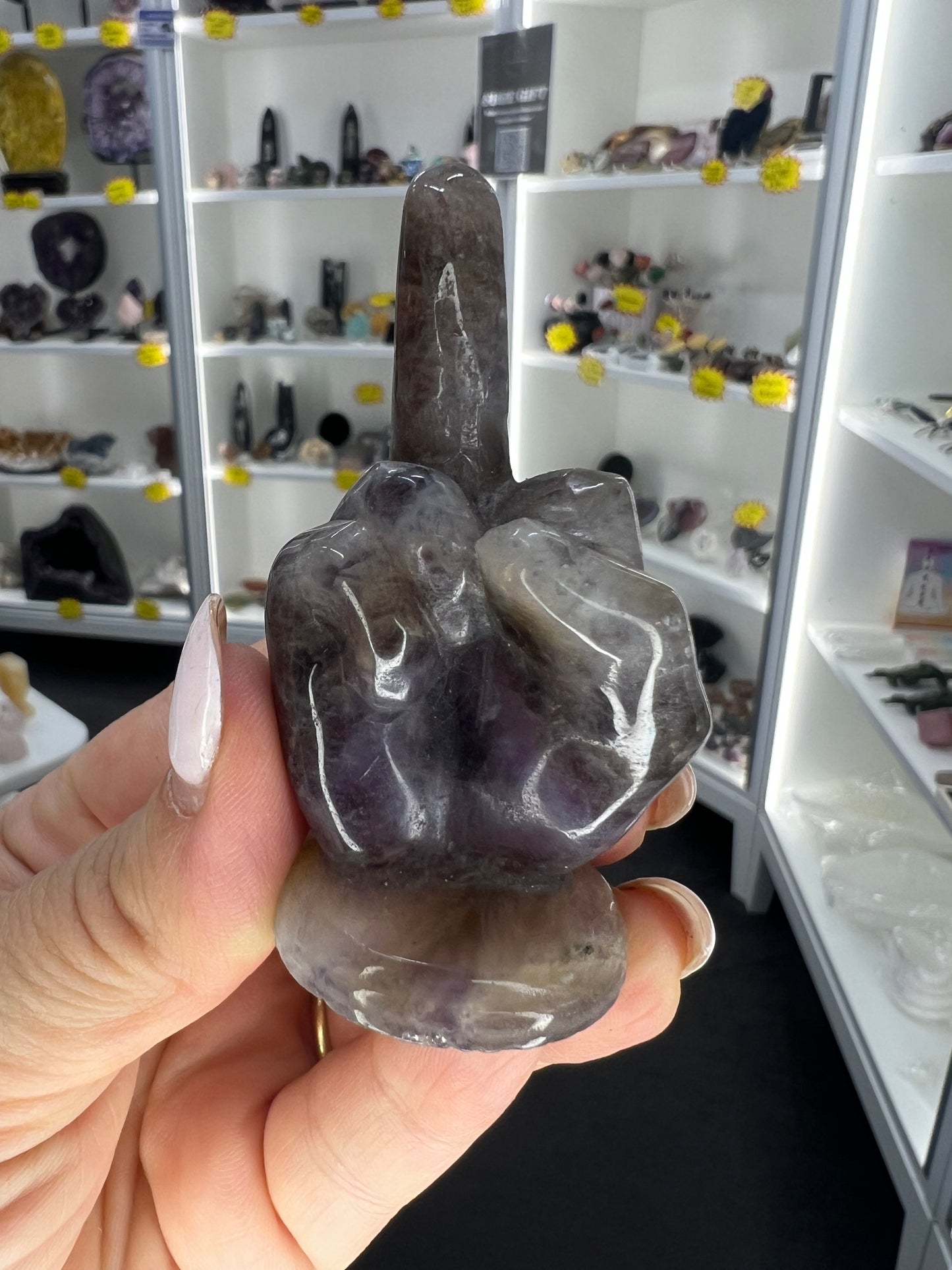 Chevron / Dream Amethyst Middle Finger
