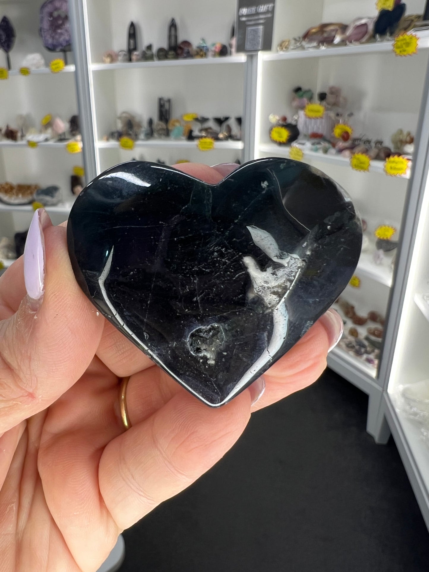 Black Fluorite Heart (UV Reactive)