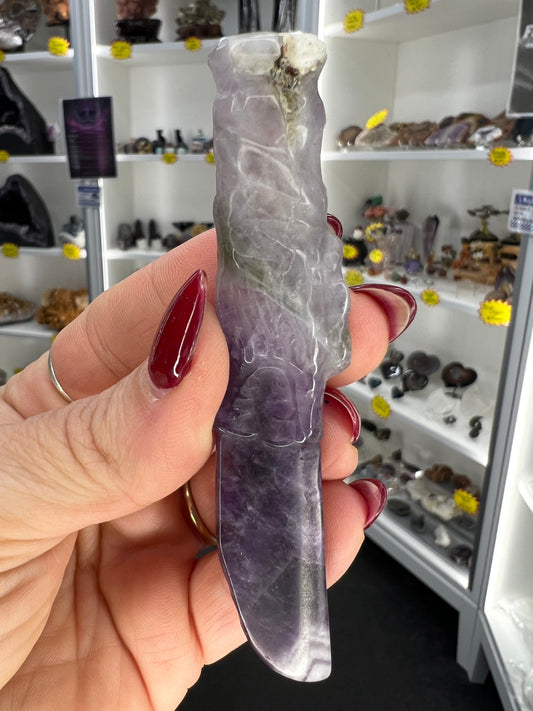 Chevron / Dream Amethyst Wolf Dagger