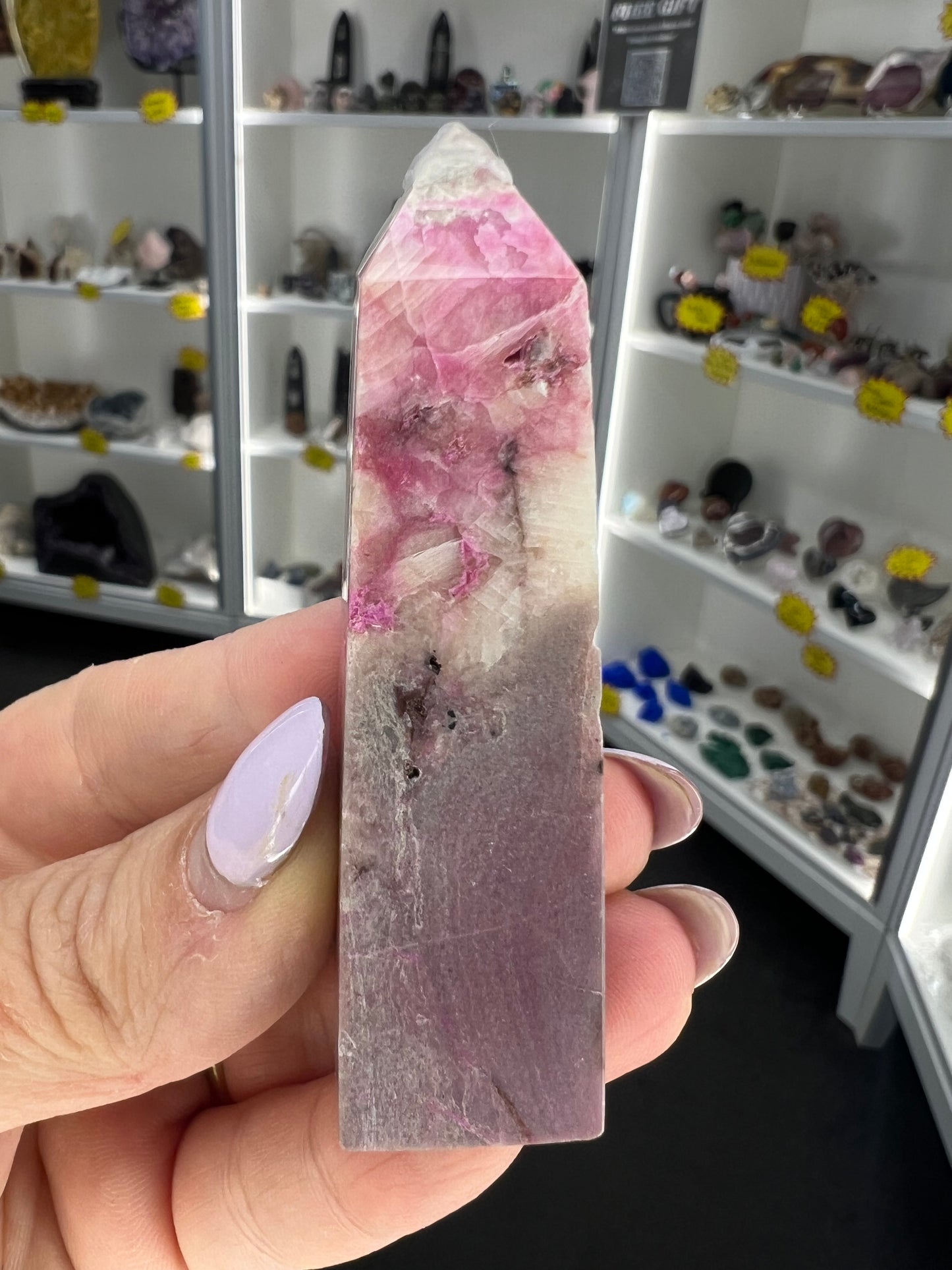 Cobalto Calcite Tower