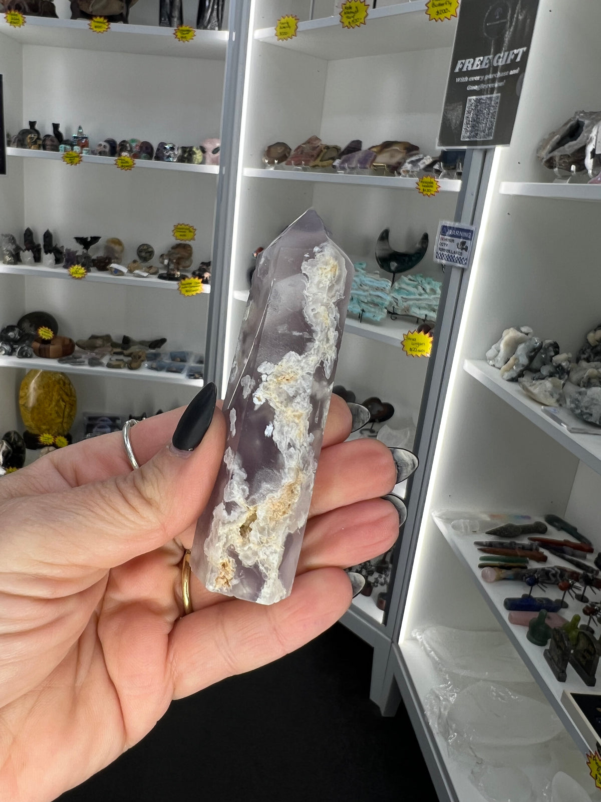 Black Flower Agate Tower