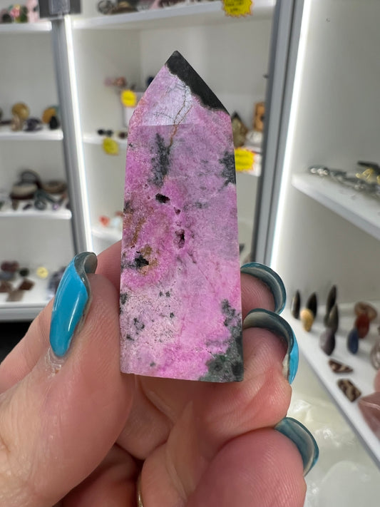 Cobalto Calcite Point