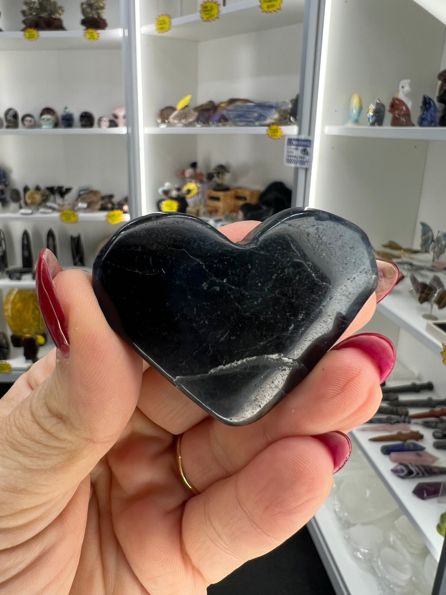 Black Fluorite Heart (UV Reactive)