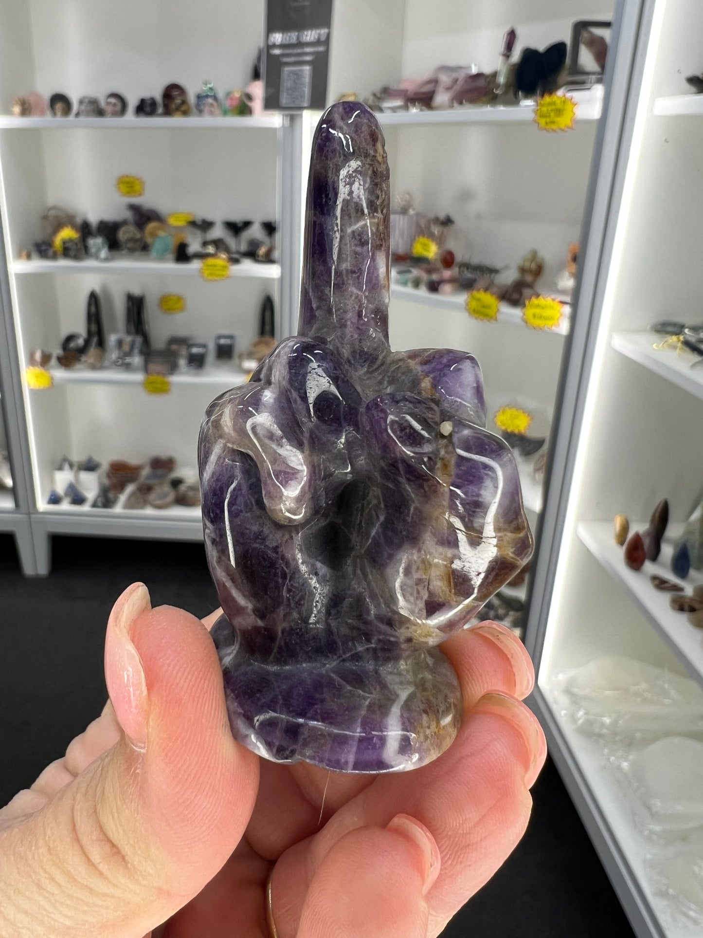 Chevron / Dream Amethyst Middle Finger