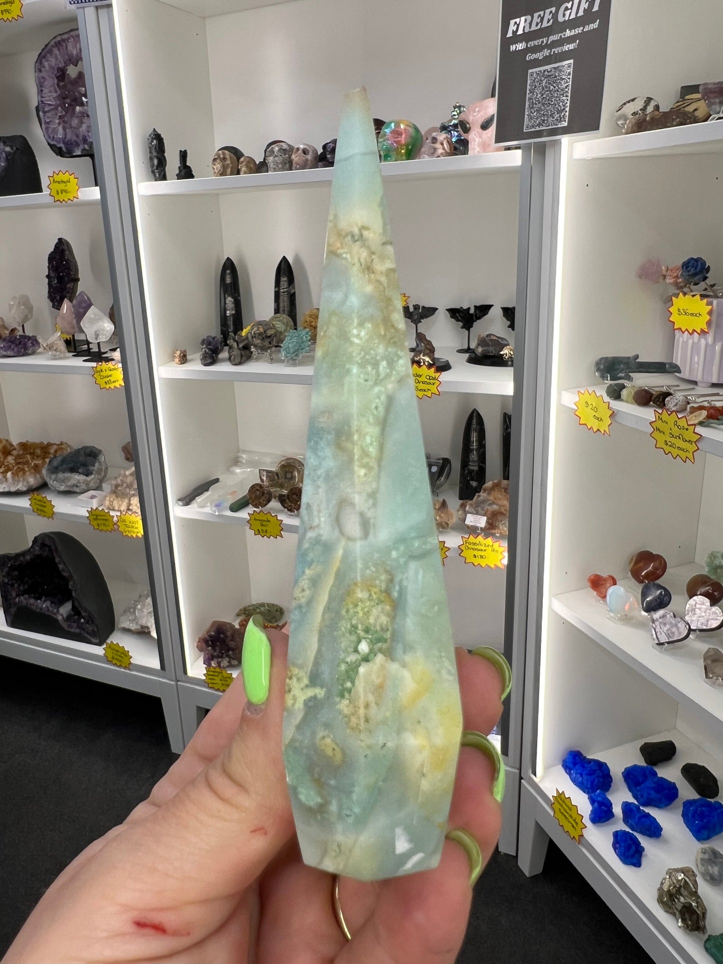 Caribbean Calcite Faceted Freeform