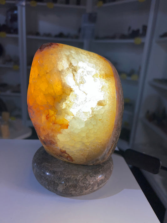 Brazilian River Agate Lamp