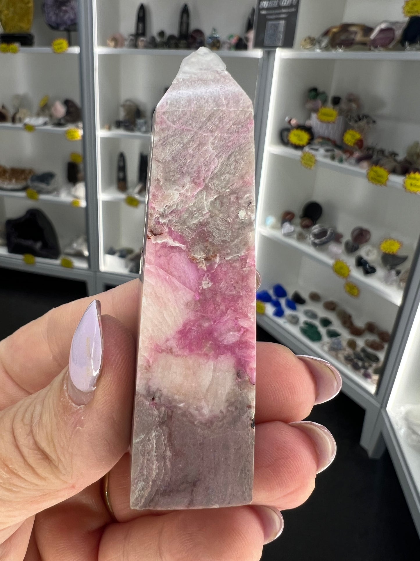 Cobalto Calcite Tower