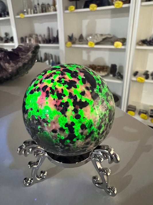 Willemite Sphere on Stand (UV Reactive)